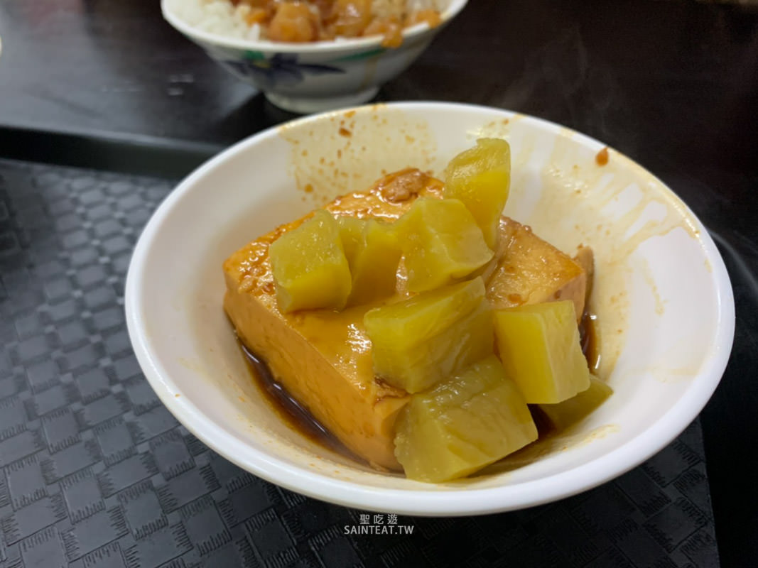 今大滷肉飯》台北魯肉飯|三重滷肉飯雙璧,號稱神級必吃的滷肉飯 - 第14張圖 今大滷肉飯》台北魯肉飯|三重滷肉飯雙璧,號稱神級必吃的滷肉飯