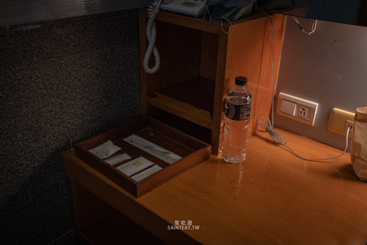 關子嶺溫泉》儷景溫泉會館｜溫泉冷泉獨立湯屋 90分鐘，有沙發淋浴間廁所，泥漿溫泉超放鬆～