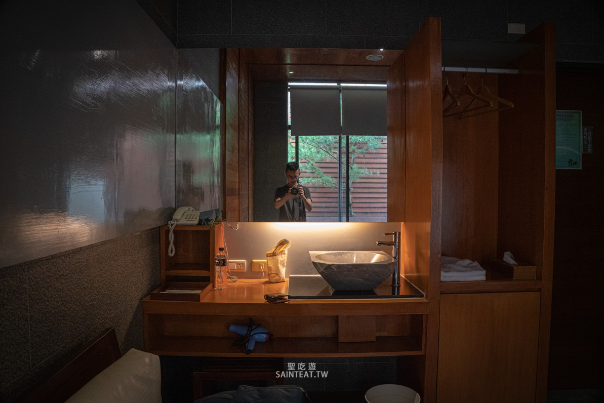 關子嶺溫泉》儷景溫泉會館｜溫泉冷泉獨立湯屋 90分鐘，有沙發淋浴間廁所，泥漿溫泉超放鬆～