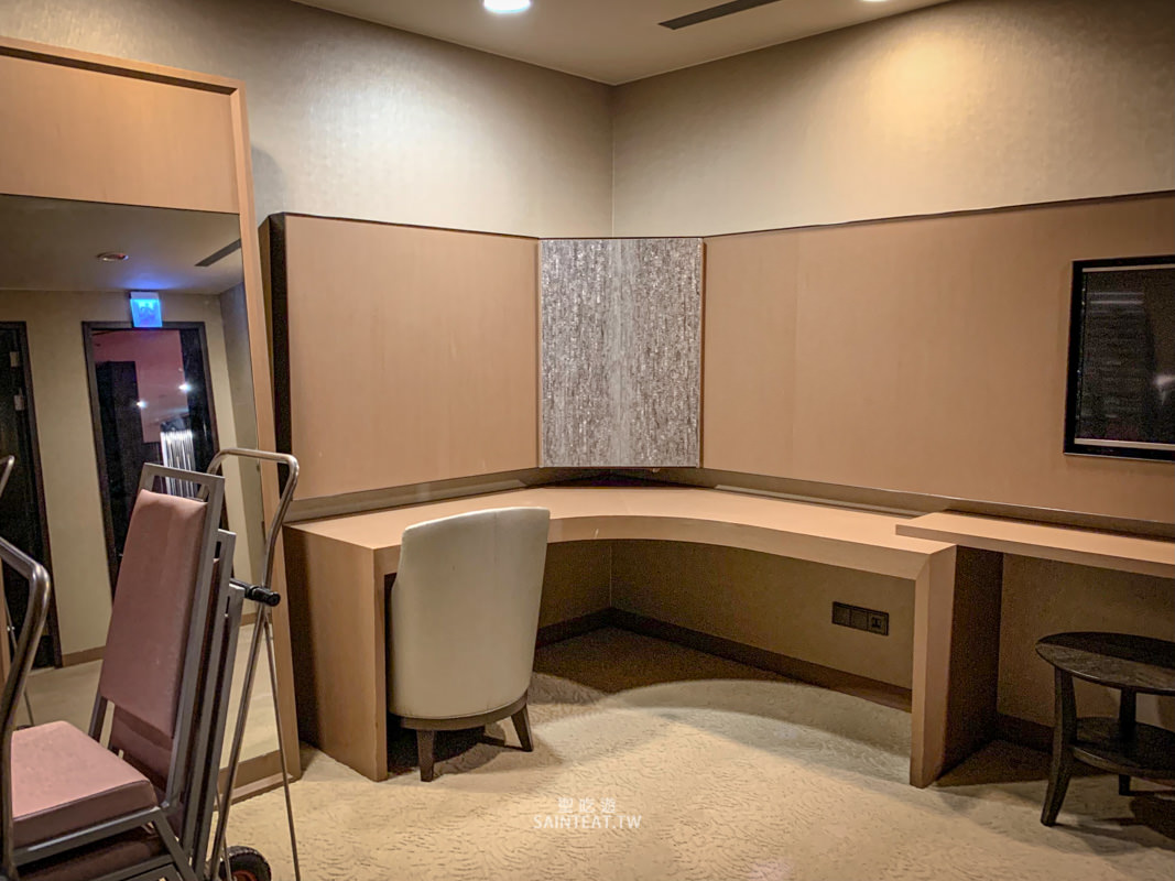 六福萬怡婚宴場地》宴會廳/超新星廳實際參觀，交通無敵，價格很可以！