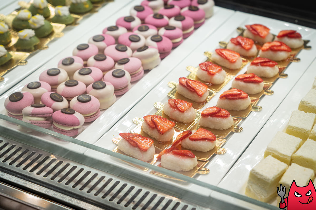 台北吃到飽推薦》六福萬怡敘日全日餐廳｜生蠔生食級干貝跟烤大蝦爽吃3.5小時，毀譽參半的評價居然很好吃！