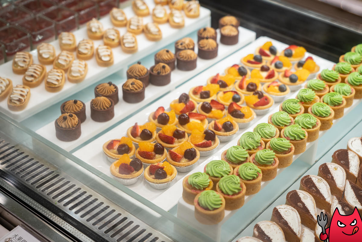 台北吃到飽推薦》六福萬怡敘日全日餐廳｜生蠔生食級干貝跟烤大蝦爽吃3.5小時，毀譽參半的評價居然很好吃！