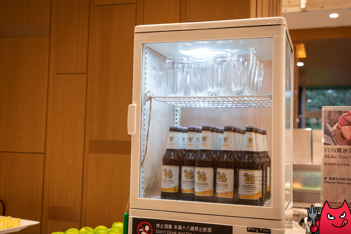 台北吃到飽推薦》六福萬怡敘日全日餐廳｜生蠔生食級干貝跟烤大蝦爽吃3.5小時，毀譽參半的評價居然很好吃！