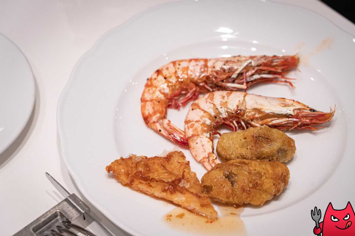 台北吃到飽推薦》六福萬怡敘日全日餐廳｜生蠔生食級干貝跟烤大蝦爽吃3.5小時，毀譽參半的評價居然很好吃！