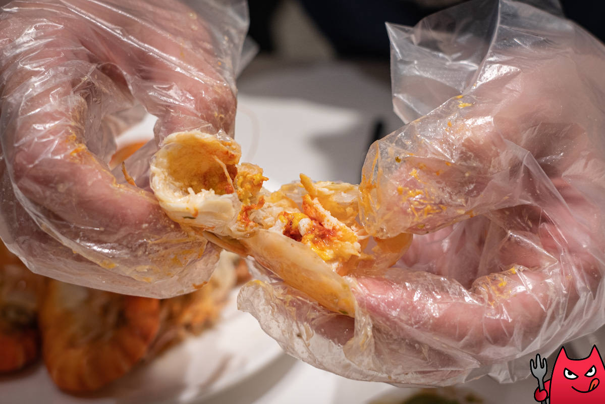 台北吃到飽推薦》六福萬怡敘日全日餐廳｜生蠔生食級干貝跟烤大蝦爽吃3.5小時，毀譽參半的評價居然很好吃！