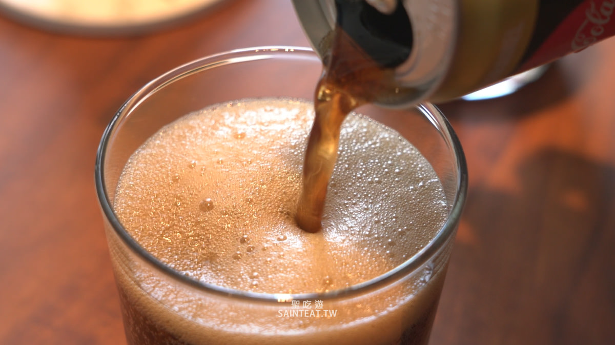 可口可樂新口味》咖啡汽水巧克力、焦糖、橘子,外加一個味丹紅豆牛奶汽水,我是覺得喝原味就好啦。 - 第7張圖 可口可樂新口味》咖啡汽水巧克力、焦糖、橘子,外加一個味丹紅豆牛奶汽水,我是覺得喝原味就好啦。