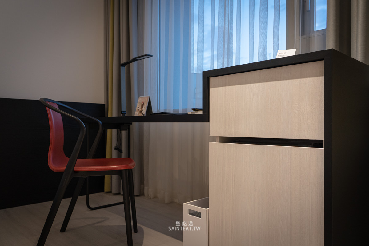 台中大毅老爺行旅》在美術館旁住宿，早餐不錯、平價整潔又停車方便的飯店