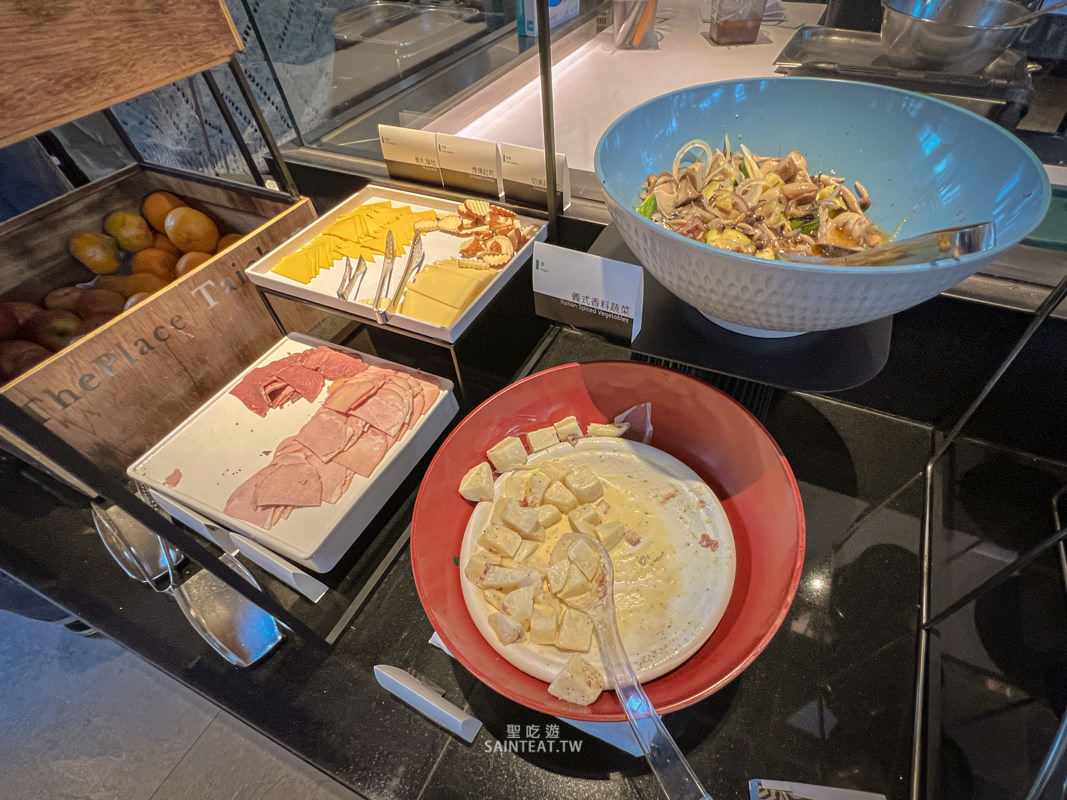 台中大毅老爺行旅》在美術館旁住宿，早餐不錯、平價整潔又停車方便的飯店