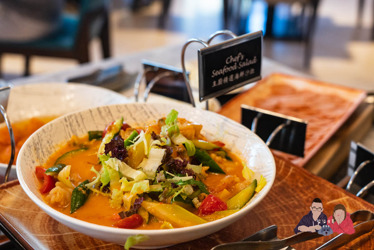 台中萬楓酒店》商務客／開車族住宿首選！餐點好吃、房間寬敞，逛逢甲也相當便利！ft.Fairfield by Marriott Taichung