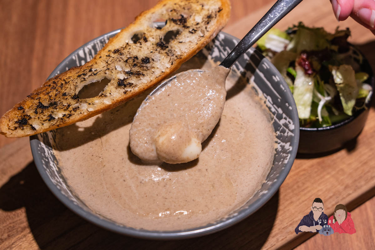 台中萬楓酒店楓橋餐廳松露油鵪鶉蛋野菇湯-2