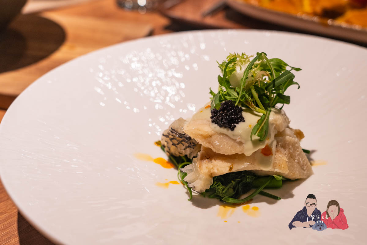 台中萬楓酒店楓橋餐廳藍黴醬蘆筍襯黑魚子石斑魚-1