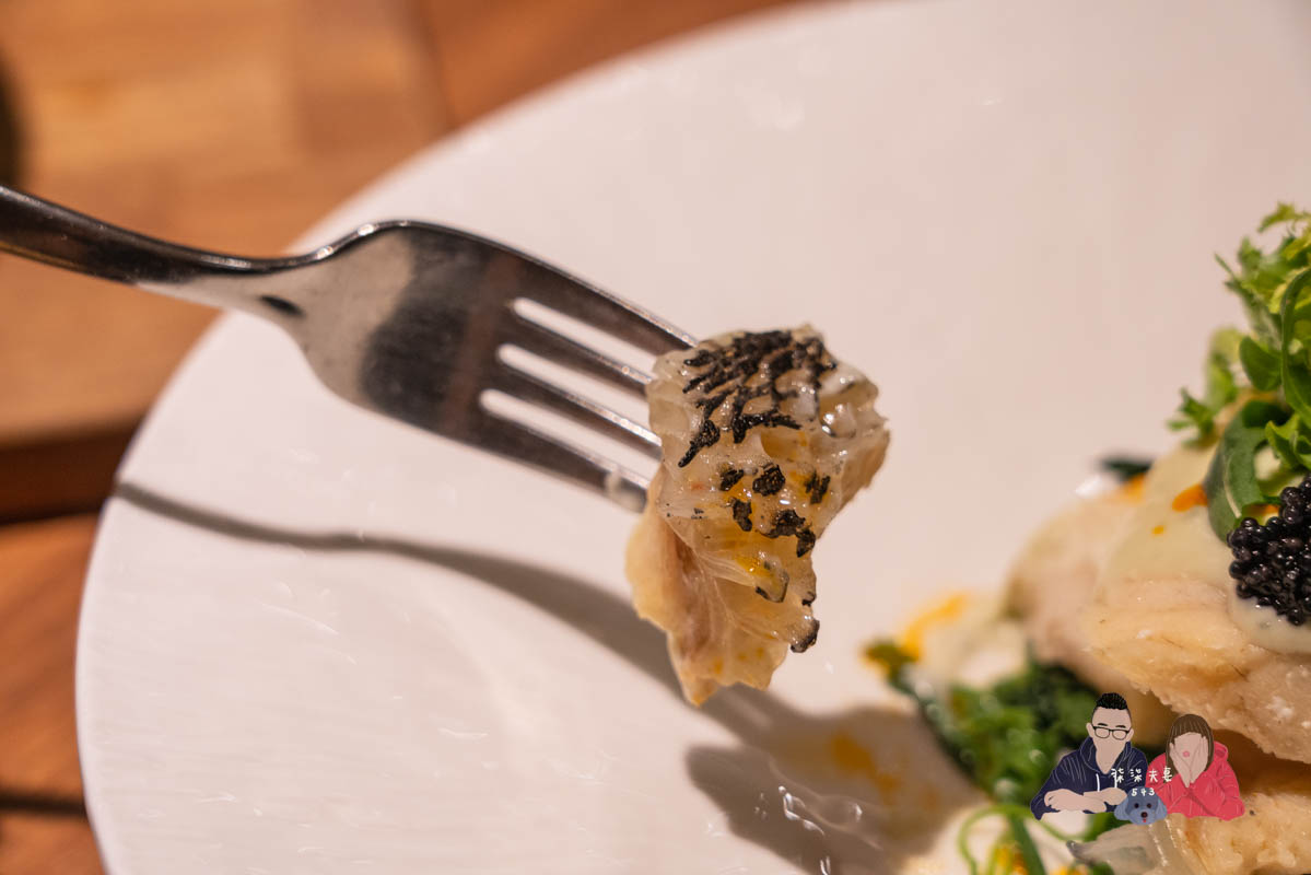 台中萬楓酒店楓橋餐廳藍黴醬蘆筍襯黑魚子石斑魚3