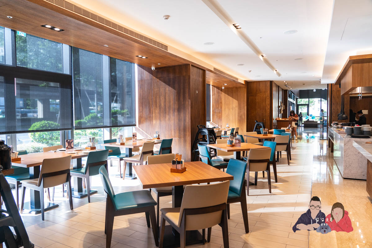 台中萬楓酒店》商務客／開車族住宿首選！餐點好吃、房間寬敞，逛逢甲也相當便利！ft.Fairfield by Marriott Taichung