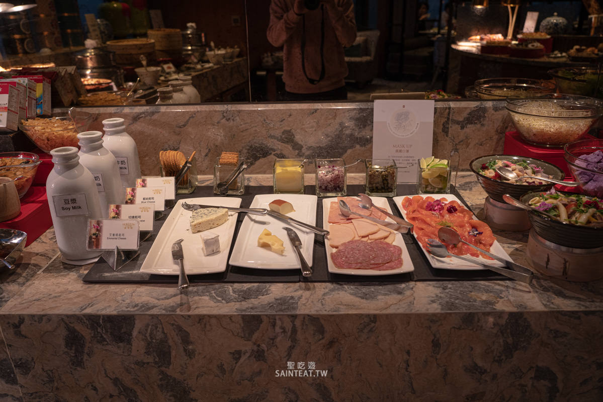 台北遠東香格里拉豪華閣》有101陪伴的Happy Hour跟早餐,光這個景就值得了! - 第28張圖 台北遠東香格里拉豪華閣》有101陪伴的Happy Hour跟早餐,光這個景就值得了!