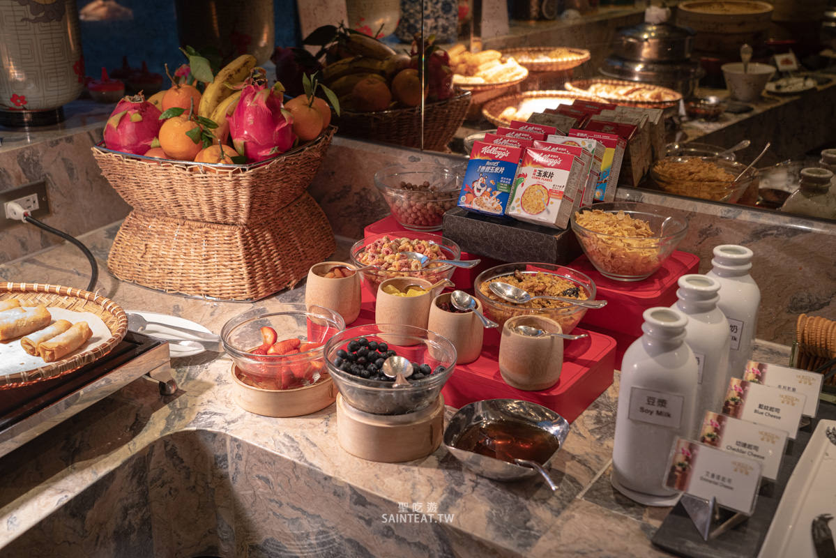 台北遠東香格里拉豪華閣》有101陪伴的Happy Hour跟早餐,光這個景就值得了! - 第25張圖 台北遠東香格里拉豪華閣》有101陪伴的Happy Hour跟早餐,光這個景就值得了!