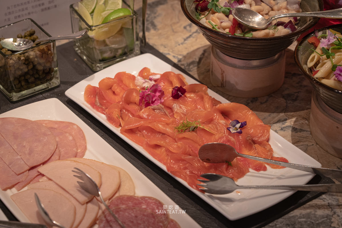 台北遠東香格里拉豪華閣》有101陪伴的Happy Hour跟早餐,光這個景就值得了! - 第29張圖 台北遠東香格里拉豪華閣》有101陪伴的Happy Hour跟早餐,光這個景就值得了!