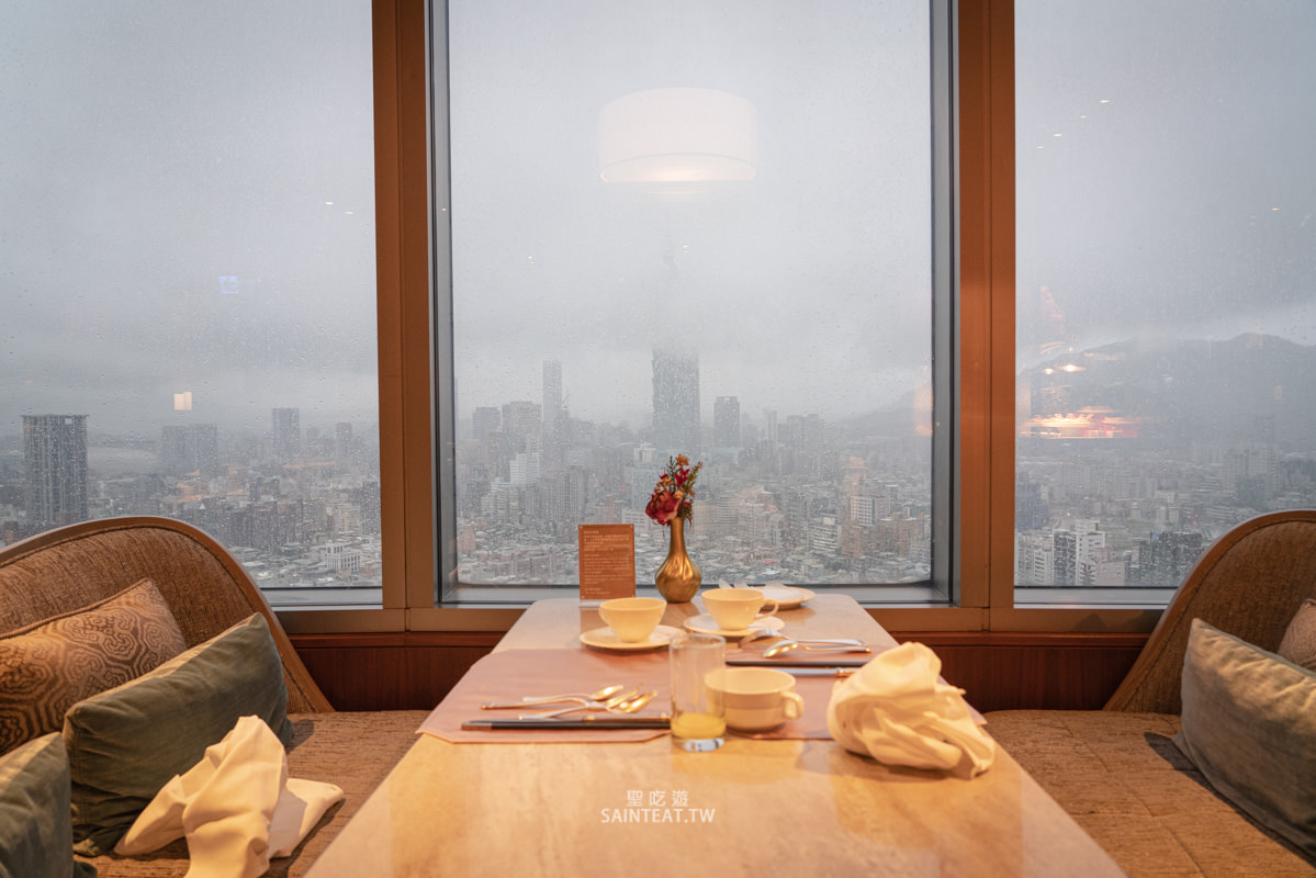 台北遠東香格里拉豪華閣》有101陪伴的Happy Hour跟早餐,光這個景就值得了! - 第21張圖 台北遠東香格里拉豪華閣》有101陪伴的Happy Hour跟早餐,光這個景就值得了!