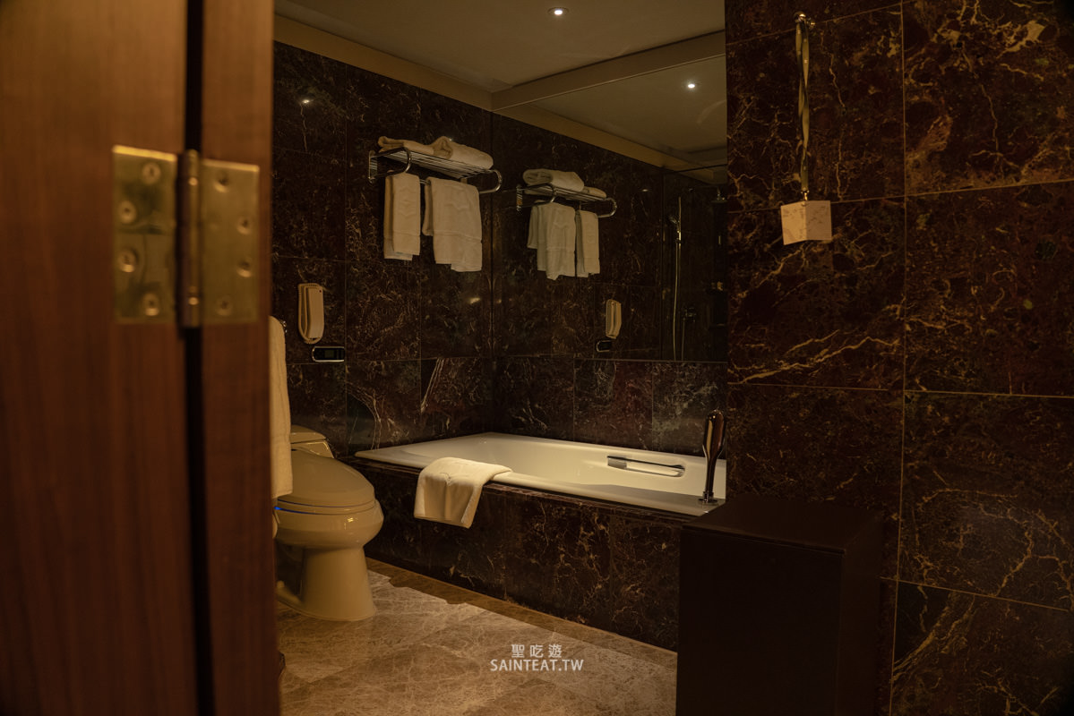 台北遠東香格里拉豪華閣》尊榮客房開箱｜直面101的下午茶跟Happy hour，酒還沒喝就先醉了！