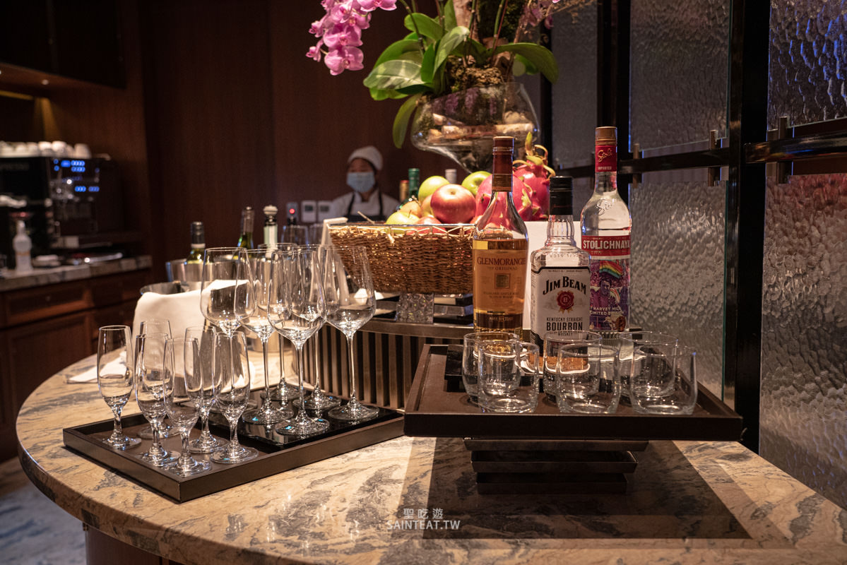 台北遠東香格里拉豪華閣》有101陪伴的Happy Hour跟早餐,光這個景就值得了! - 第16張圖 台北遠東香格里拉豪華閣》有101陪伴的Happy Hour跟早餐,光這個景就值得了!