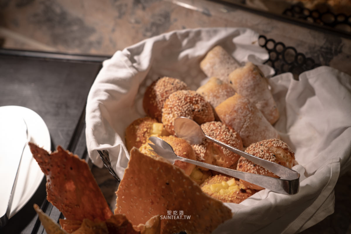 台北遠東香格里拉豪華閣》有101陪伴的Happy Hour跟早餐,光這個景就值得了! - 第13張圖 台北遠東香格里拉豪華閣》有101陪伴的Happy Hour跟早餐,光這個景就值得了!