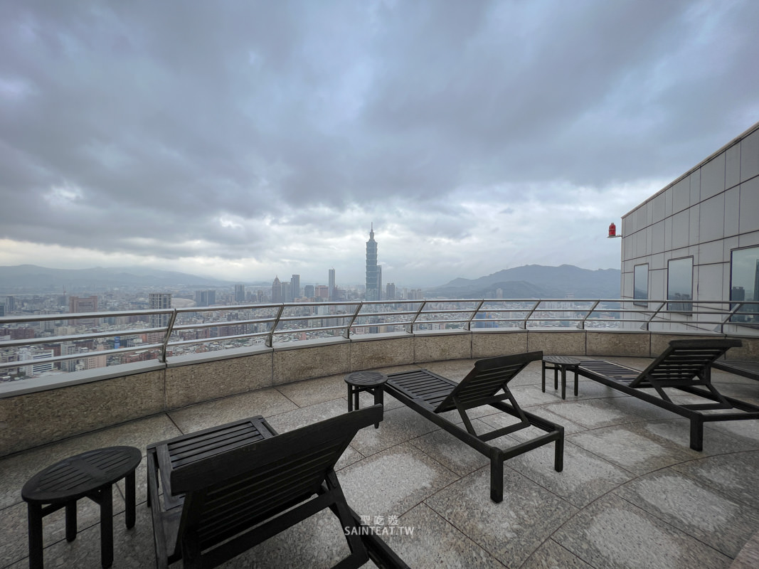 台北遠東香格里拉豪華閣》尊榮客房開箱｜直面101的下午茶跟Happy hour，酒還沒喝就先醉了！