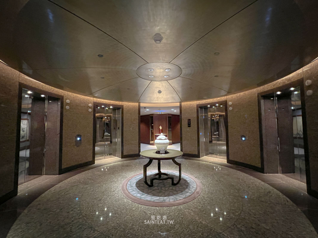 台北遠東香格里拉豪華閣》尊榮客房開箱｜直面101的下午茶跟Happy hour，酒還沒喝就先醉了！