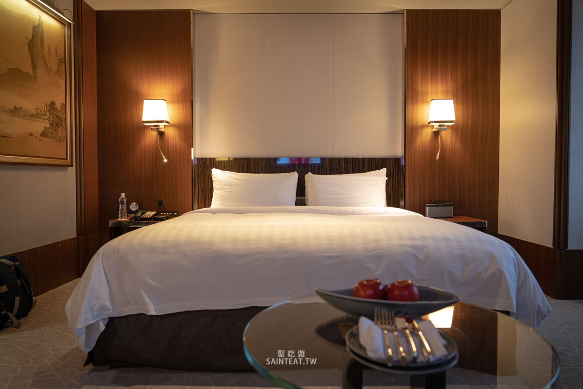 台北遠東香格里拉豪華閣》尊榮客房開箱｜直面101的下午茶跟Happy hour，酒還沒喝就先醉了！