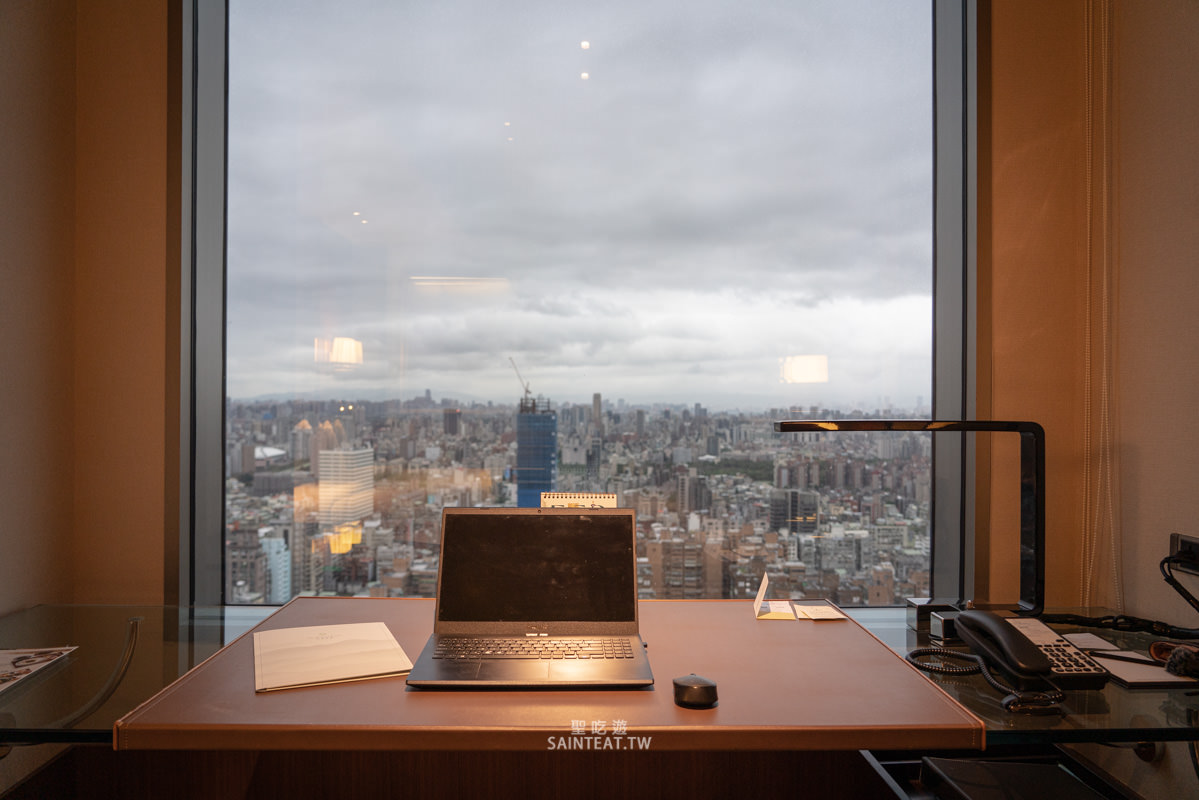 台北遠東香格里拉豪華閣》尊榮客房開箱｜直面101的下午茶跟Happy hour，酒還沒喝就先醉了！