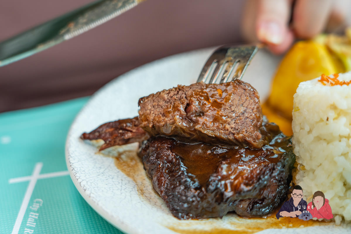 台北雙層餐車巴士x寒舍艾美》粵式米其林晚餐實際用餐搭乘心得，好有出國的興奮感！