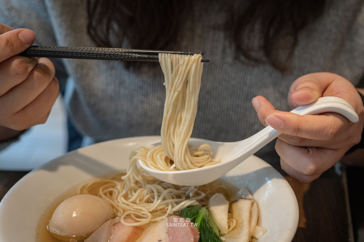 台北沾麵推薦》麵屋一燈｜冠軍沾麵各項能力值屬於平均型，不能說最好吃的拉麵店，但應該是最老少咸宜的拉麵神店！