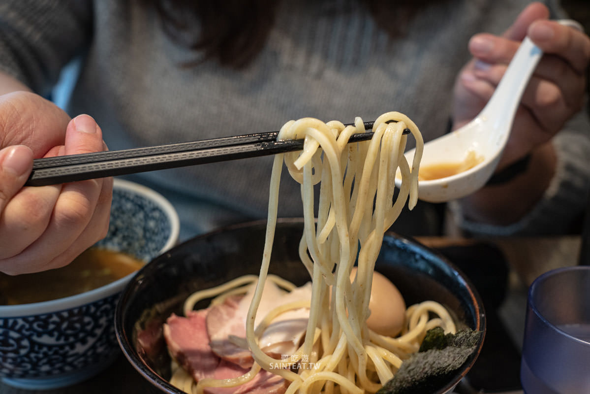 台北沾麵推薦》麵屋一燈｜冠軍沾麵各項能力值屬於平均型，不能說最好吃的拉麵店，但應該是最老少咸宜的拉麵神店！