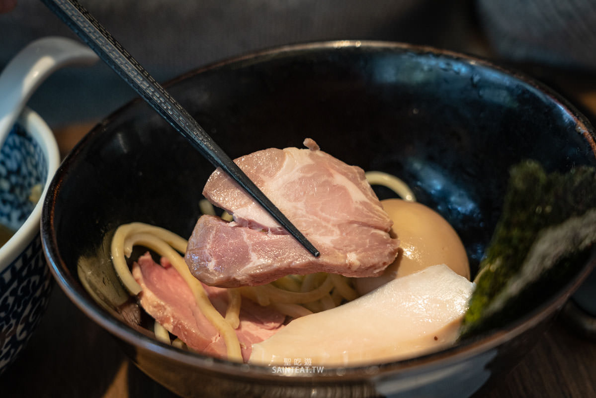 台北沾麵推薦》麵屋一燈｜冠軍沾麵各項能力值屬於平均型，不能說最好吃的拉麵店，但應該是最老少咸宜的拉麵神店！