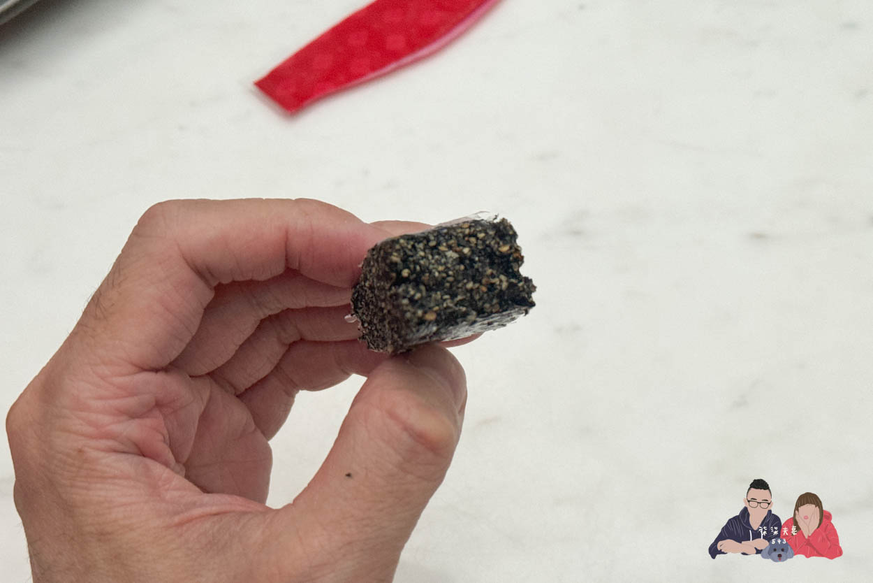 進福大灣花生糖》赤崁樓對面的台南伴手禮團購名店,我很愛的花生糖~ - 第17張圖 台南伴手禮推薦-進福大灣花生糖 (18)