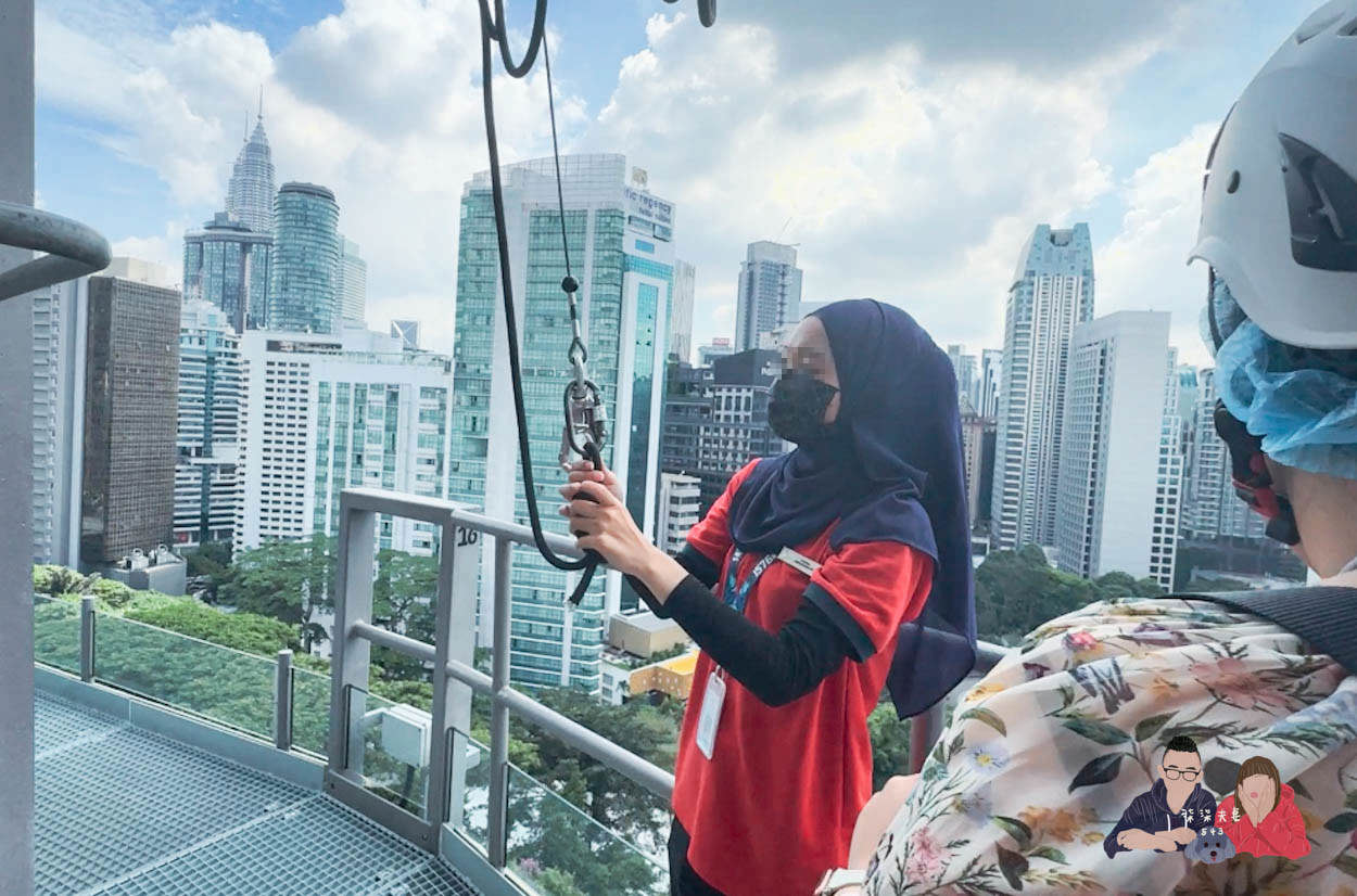吉隆坡塔KL Tower》馬來西亞必訪景點,Sky box/Sky walk/Sky deck日景夜景一網打盡! - 第12張圖 吉隆坡塔空中漫步Sky-walk-(3)