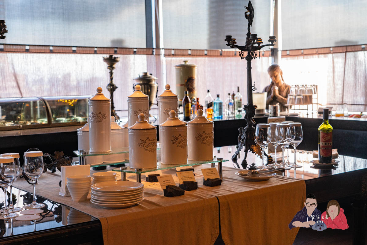 君品酒店行政酒廊》翰林軒｜君品酒店HH，在大旅行家的圖書館陶冶心靈～