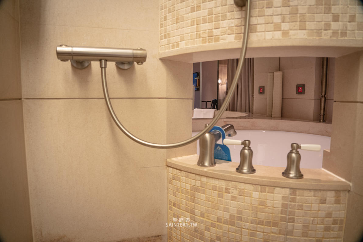 台北五星級飯店住宿》君品酒店｜在行政豪華客房內吃頤宮烤鴨，把餐廳搬進房間裡！