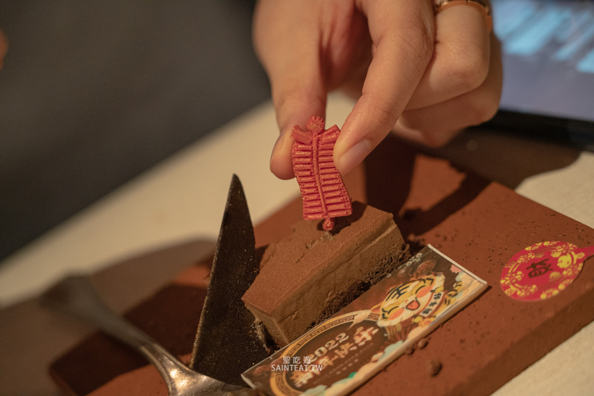 君品酒店雲軒西餐廳牛排吃到飽》1人最低不到 800元就能10oz菲力牛排無限吃！