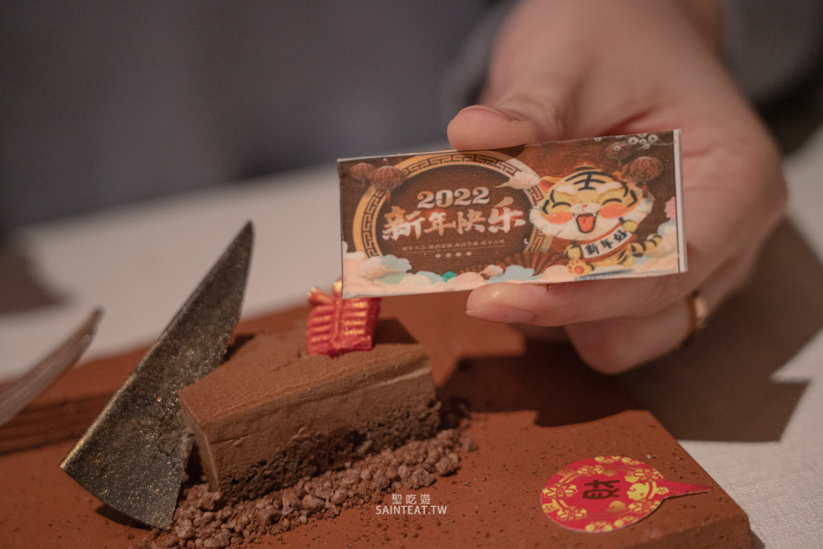 君品酒店雲軒西餐廳牛排吃到飽》1人最低不到 800元就能10oz菲力牛排無限吃！