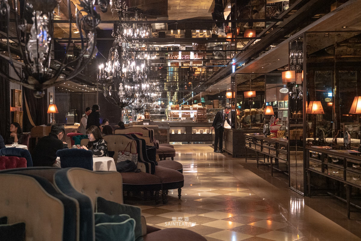 君品酒店雲軒西餐廳牛排吃到飽》1人最低不到 800元就能10oz菲力牛排無限吃！