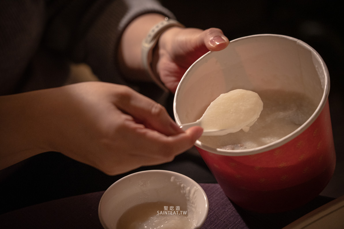 君品住宿吃烤鴨》米其林頤宮烤鴨四吃外帶在房間吃，住宿兼摘星～君品貴族宅饗宴住房專案也太享受了吧！