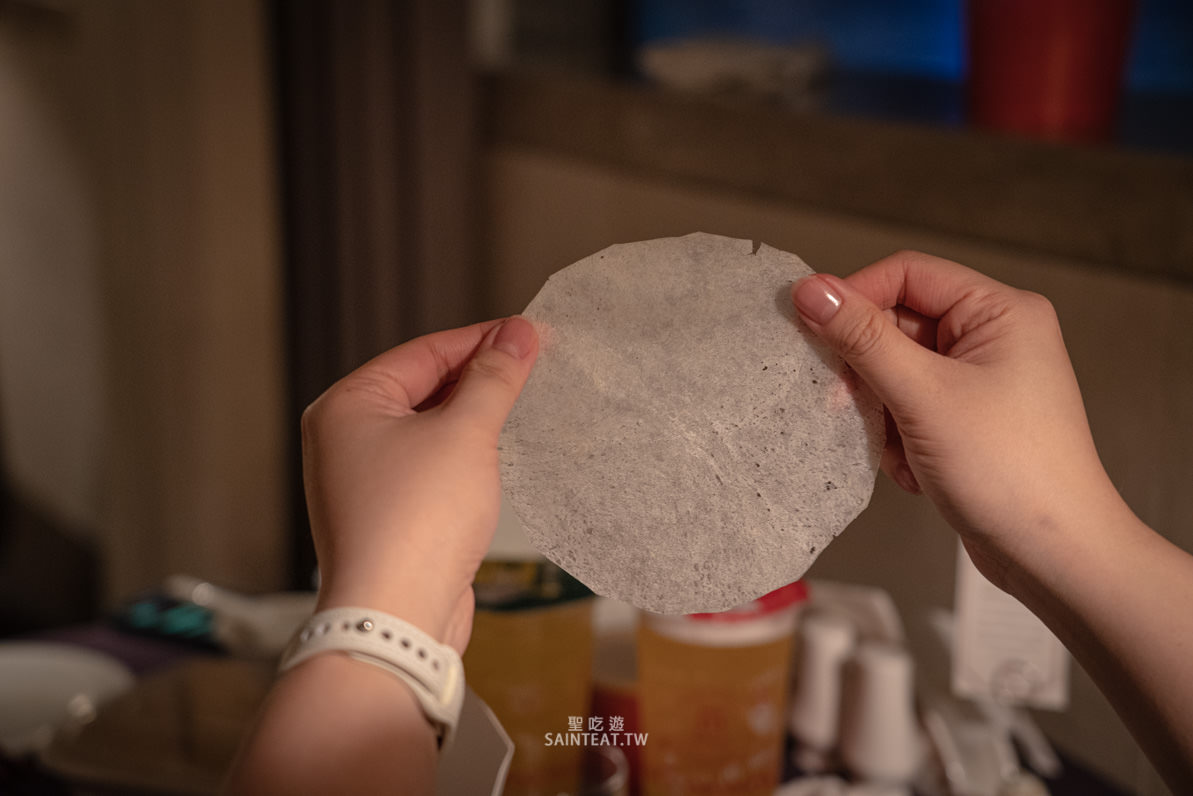 君品住宿吃烤鴨》米其林頤宮烤鴨四吃外帶在房間吃，住宿兼摘星～君品貴族宅饗宴住房專案也太享受了吧！