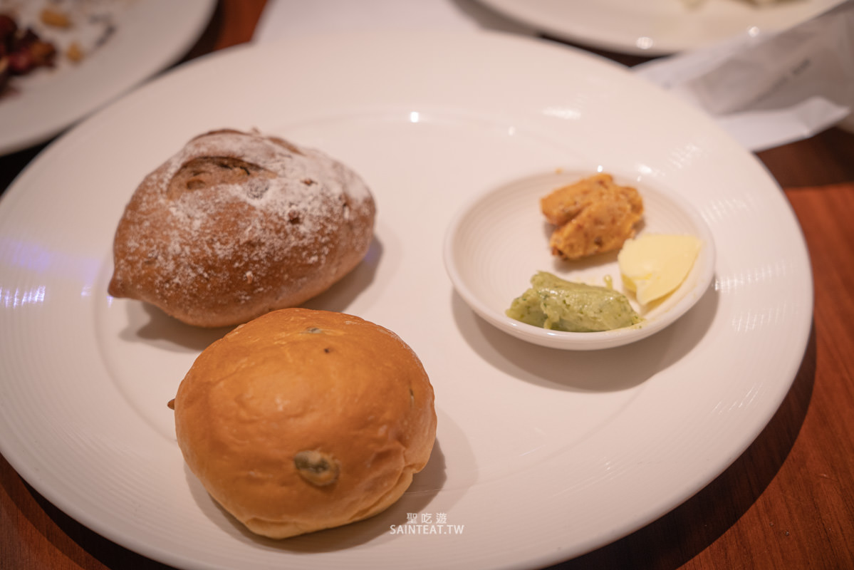 君悅凱菲屋下午茶吃到飽》半價優惠怎麼買？網路評價超高？一個月前訂位才訂得到？有這麼好吃嗎！？