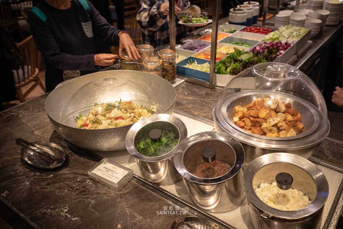 君悅凱菲屋下午茶吃到飽》半價優惠怎麼買？網路評價超高？一個月前訂位才訂得到？有這麼好吃嗎！？