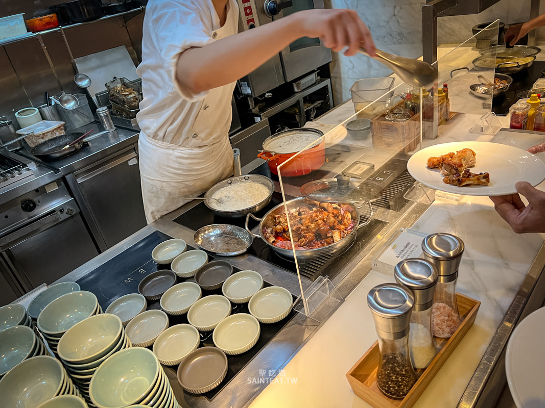 君悅凱菲屋下午茶吃到飽》半價優惠怎麼買？網路評價超高？一個月前訂位才訂得到？有這麼好吃嗎！？