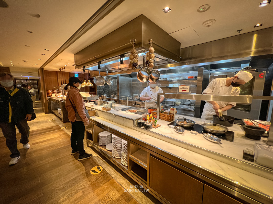 君悅凱菲屋下午茶吃到飽》半價優惠怎麼買？網路評價超高？一個月前訂位才訂得到？有這麼好吃嗎！？