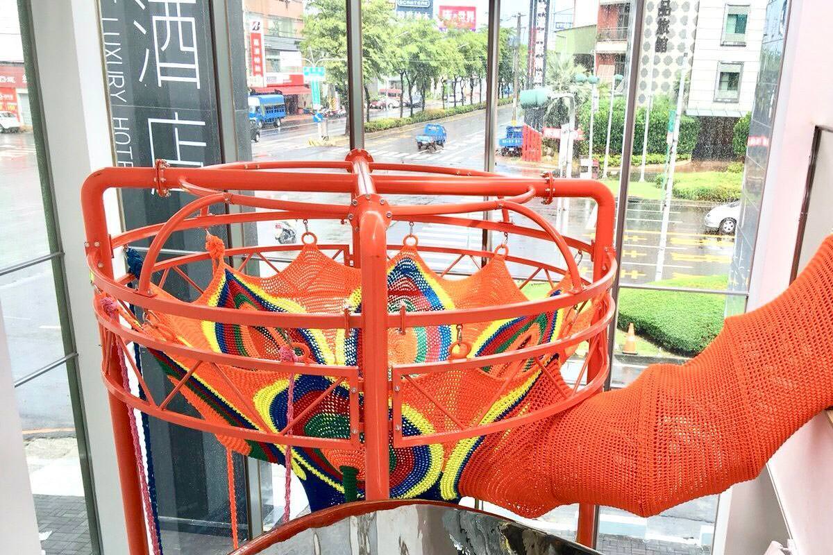 嘉楠風華酒店》嘉義市區飯店居然有高空酒吧／寵物友善／親子育樂城堡！