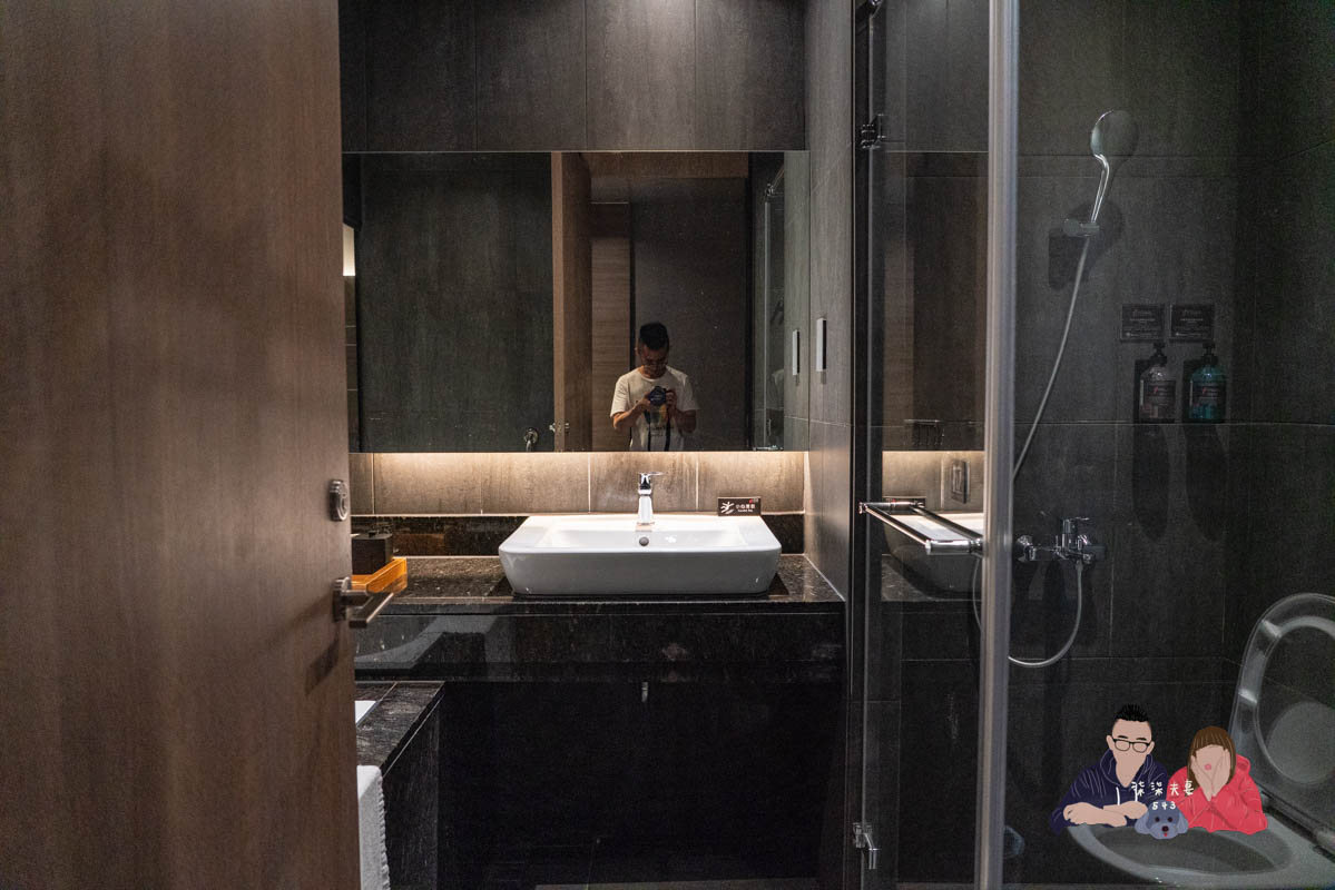 嘉楠風華酒店》嘉義市區飯店居然有高空酒吧／寵物友善／親子育樂城堡！