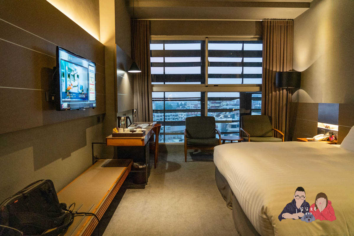 嘉楠風華酒店》嘉義市區飯店居然有高空酒吧／寵物友善／親子育樂城堡！