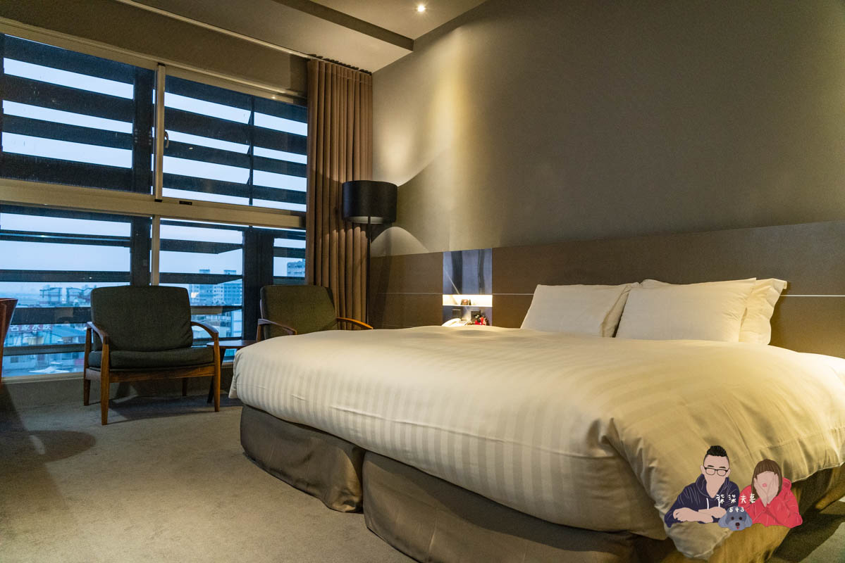 嘉楠風華酒店》嘉義市區飯店居然有高空酒吧／寵物友善／親子育樂城堡！