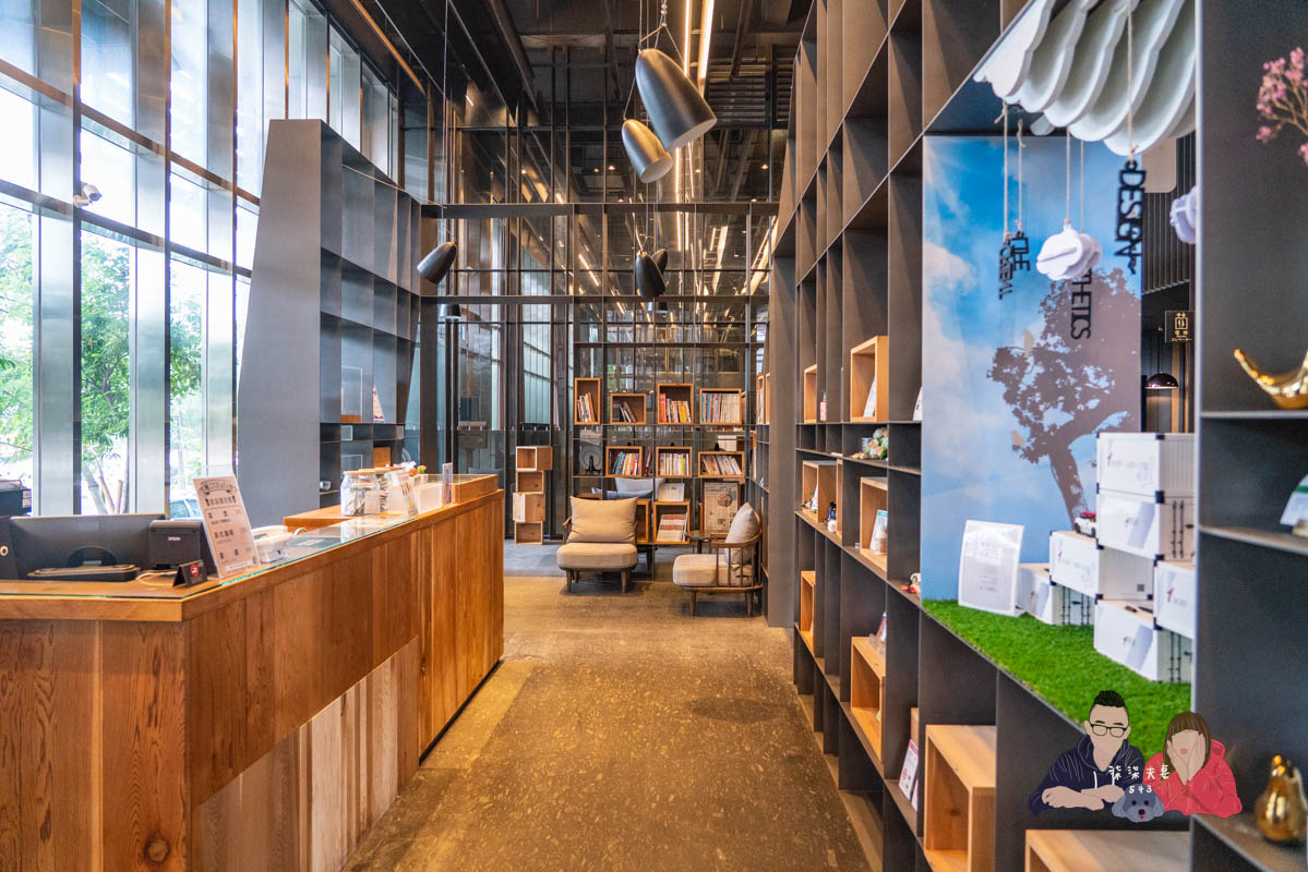 嘉楠風華酒店》嘉義市區飯店居然有高空酒吧／寵物友善／親子育樂城堡！